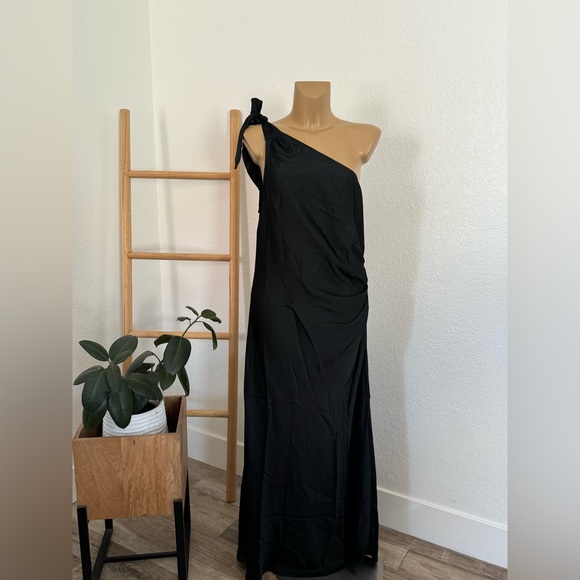 NWT Women's One Shoulder Midi Dress - A New Day Black - Picture 6 of 6